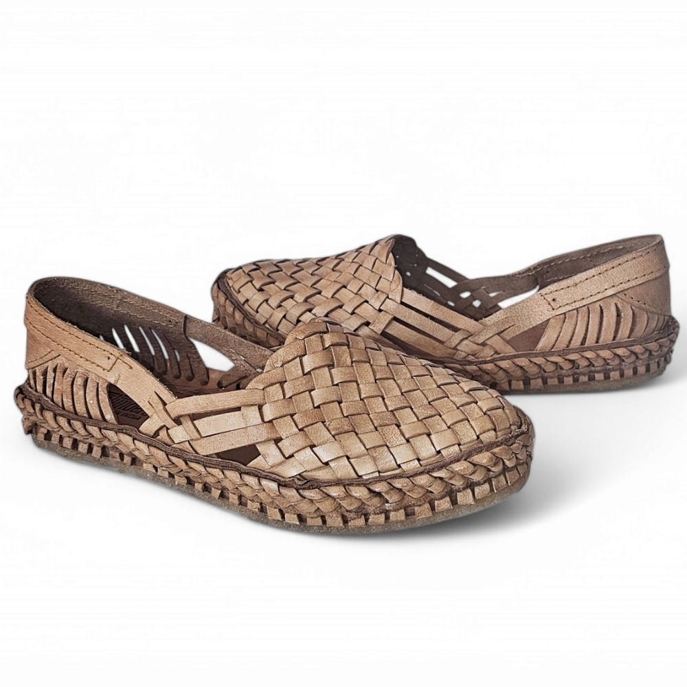 NWOB Mohinders Woven Flat in Honey - Picture 6 of 15